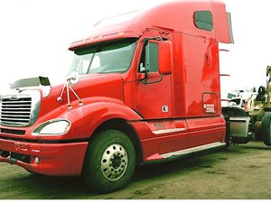 Used 2006 Freightliner COLUMBIA 120 Door (Stock #2415-FRTLR-33)) Part Image