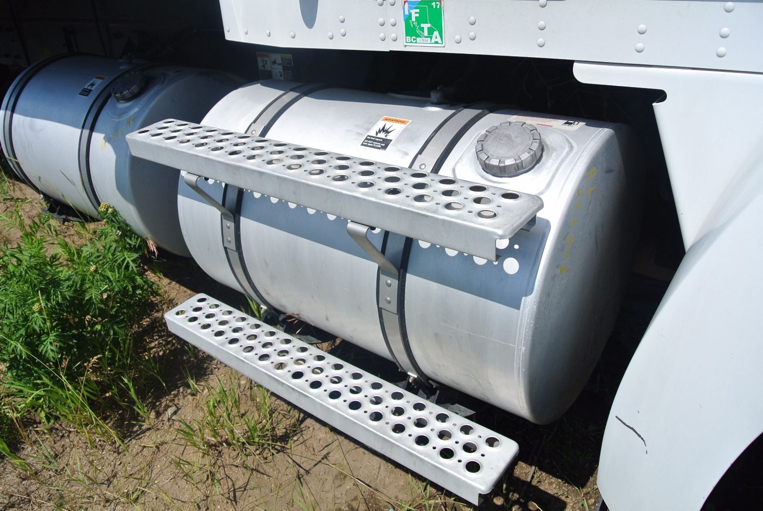 2008 Kenworth T300 (Stock 2863KW11) Fuel Tanks TPI