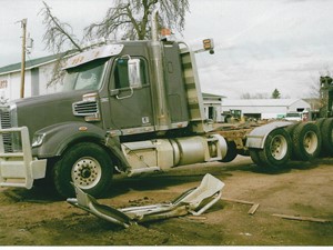 Used 2012 Freightliner Coronado 12 Hood (Stock #3127-FRTLR-12)) Part Image