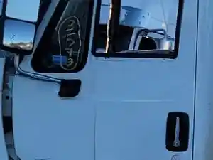 Used 2017 International PROSTAR Door (Stock #3573-IHC-19)) Part Image
