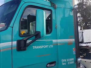 Used 2018 Peterbilt 579 Cab Image