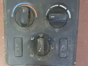 Used 2000 Volvo VN Heater/AC Control Assy (Stock #3184-VOLVO-3)) Part Image