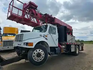 Used 2001 International 4700 Cab (Stock #3751-IHC-11)) Part Image