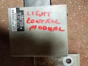 Used 2007 Hino 165 Dash Control Module (Stock #3467-HINO-19)) Part Image