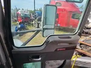 Used 2011 Kenworth T660 Door (Stock #3750-KW-18)) Part Image