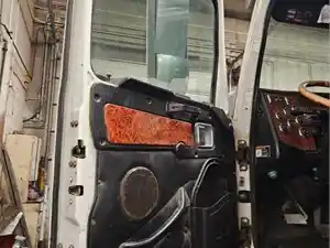 Used 2011 Western Star 4900 FA Door (Stock #3821-WS-13)) Part Image