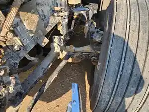 Used 2016 Eaton DSP41 Front Drive Steer Axle (Stock #3846-PETE-5)) Part Image