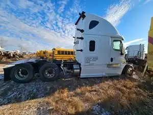 Used 2017 Freightliner Cascadia 125 Cab (Stock #3711-FRTLR-10)) Part Image
