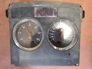 Used 2018 Kenworth T800 Instrument Cluster (Stock #3478-KW-19)) Part Image