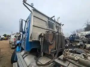 Used 2019 MAGNUM NA Headache Rack Image