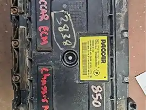 Used 2021 Eaton/Fuller EE0-17F112C Chassis Control Module Image