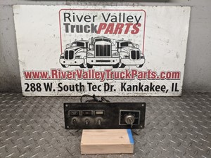 Used 1984 Kenworth W900 Instrument Cluster Image