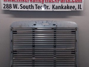 Used 1990 Freightliner FLD120 Grille (Stock #200002-4)) Part Image