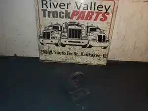 Used 1998 International 9400 Bracket (Stock #230147-40)) Part Image