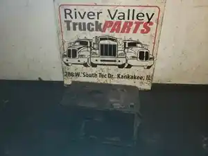 Used 1998 International 9400 Bracket (Stock #230147-27)) Part Image
