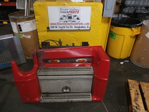 Used 1998 Peterbilt 377 Tool Box (Stock #190024-3)) Part Image