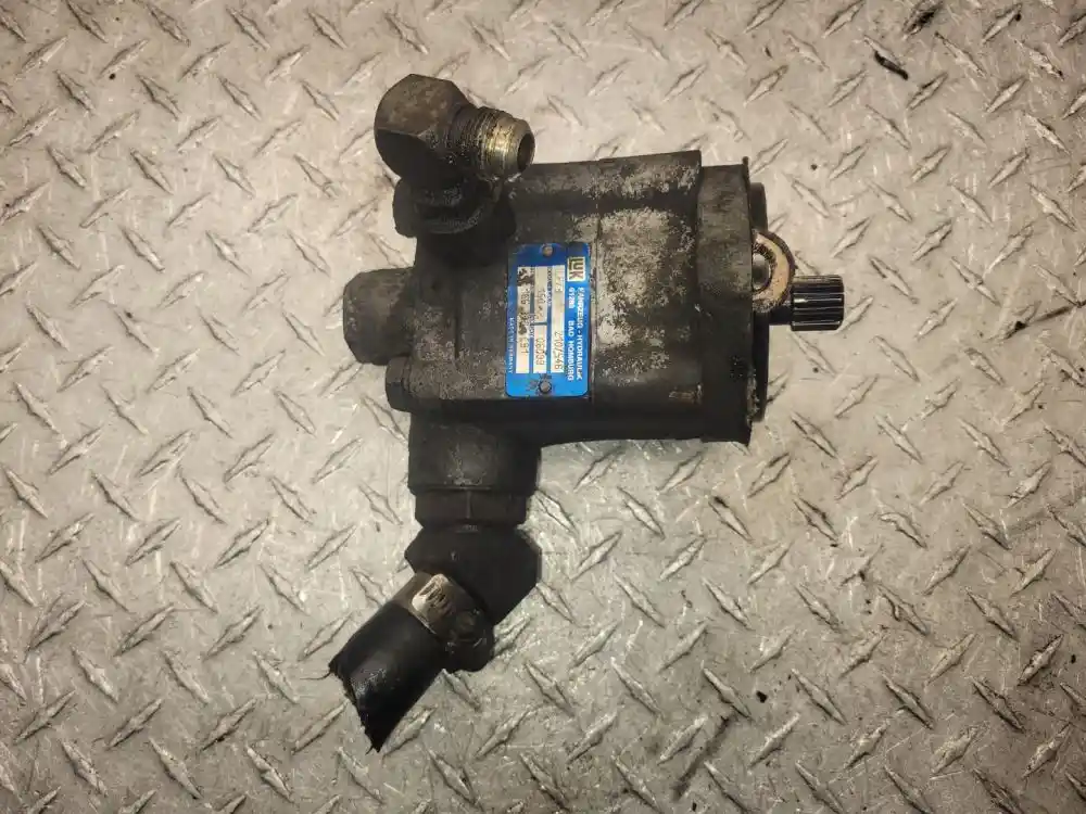 Used 2000 Cummins N14 Steering Pump for sale KanKakee Illinois United