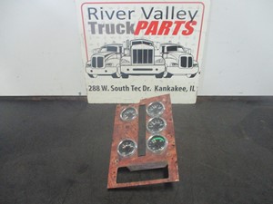 Used 2000 International 9400 Instrument Cluster (Stock #190171-12)) Part Image