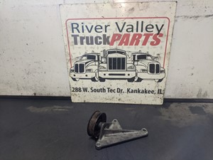 Used 2001 GMC Savana Bracket (Stock #200117-16)) Part Image