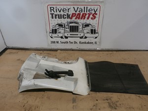 Used 2002 GMC C6500 Fender Extension (Stock #180061-12)) Part Image
