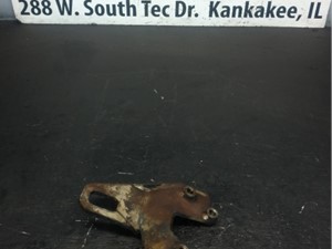 Used 2002 & Up Mercedes mb900 Bracket (Stock #p-8838)) Part Image