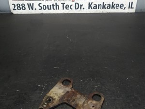 Used 2002 & Up Mercedes mb900 Engine Mount (Stock #P-8844)) Part Image