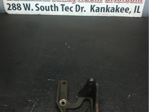 Used 2002 & Up Mercedes mb900 Engine Mount (Stock #P-8836)) Part Image