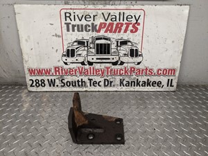 Used 2003 Caterpillar Bracket (Stock #P-10255)) Part Image