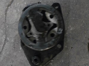 Used 2003 Cummins ISB Oil Pump (Stock #P-1136)) Part Image