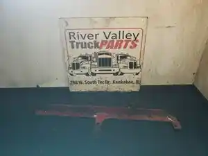 Used 2003 International 9900I Bracket (Stock #230260-19)) Part Image