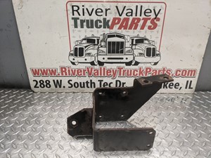 Used 2004 Peterbilt 387 Bracket (Stock #200192-19)) Part Image