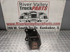 Used 2004 Peterbilt 387 Engine Mount (Stock #200192-13)) Part Image