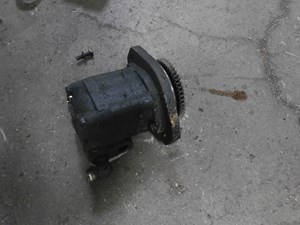 Used 2005 Vacuum Pump (Stock #P-1323)) Part Image