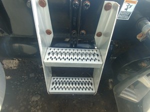 Used 2005 Peterbilt 387 Step Image