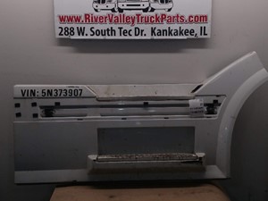 Used 2005 Volvo VNL Tank Fairing (Stock #200039-7)) Part Image