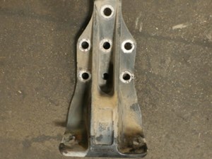 Used 2006 Freightliner COLUMBIA Cab Mount (Stock #P-1713)) Part Image