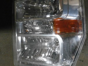 Used 2008 Ford E450 CUBE VAN Headlamp Assy (Stock #P-937)) Part Image