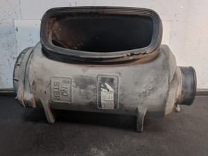Used 2010 Peterbilt 386 Air Cleaner (Stock #190336-5)) Part Image