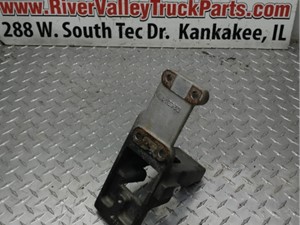Used 2013 Peterbilt 386 Engine Mount Image