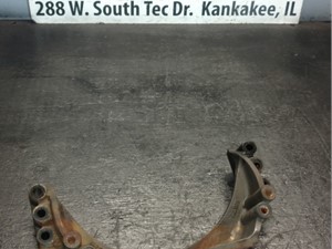 Used 2013 Peterbilt 386 Engine Mount Image