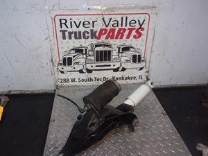 Used 2013 Peterbilt 386 Cab Mount (Stock #190053-38)) Part Image