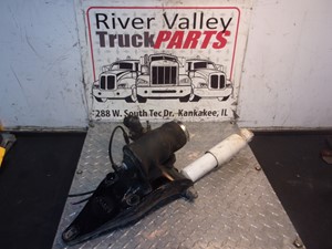 Used 2013 Peterbilt 386 Cab Mount (Stock #190053-37)) Part Image