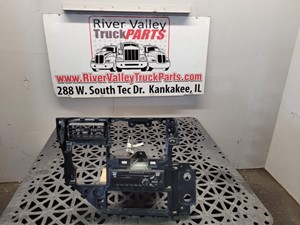 Used 2017 Peterbilt 579 Instrument Cluster Image
