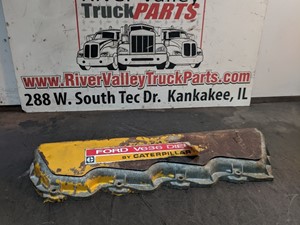 Used Caterpillar 3208 Valve Cover (Stock #P-7747)) Part Image