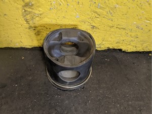 Used Caterpillar Piston & Rod (Stock #P-8063)) Part Image