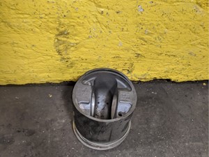 Used Caterpillar Piston & Rod (Stock #P-8062)) Part Image