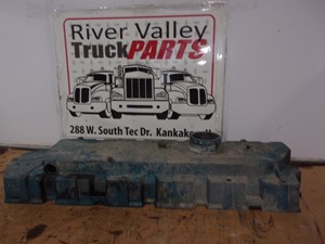 Used International DT466E Valve Cover (Stock #P-3433)) Part Image