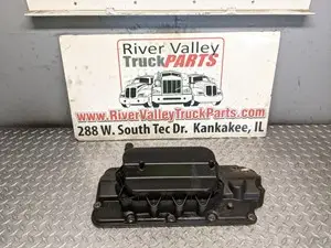 Used Universal International Maxxforce 7 Twin Turbo Valve Cover (Stock #P-11898)) Part Image