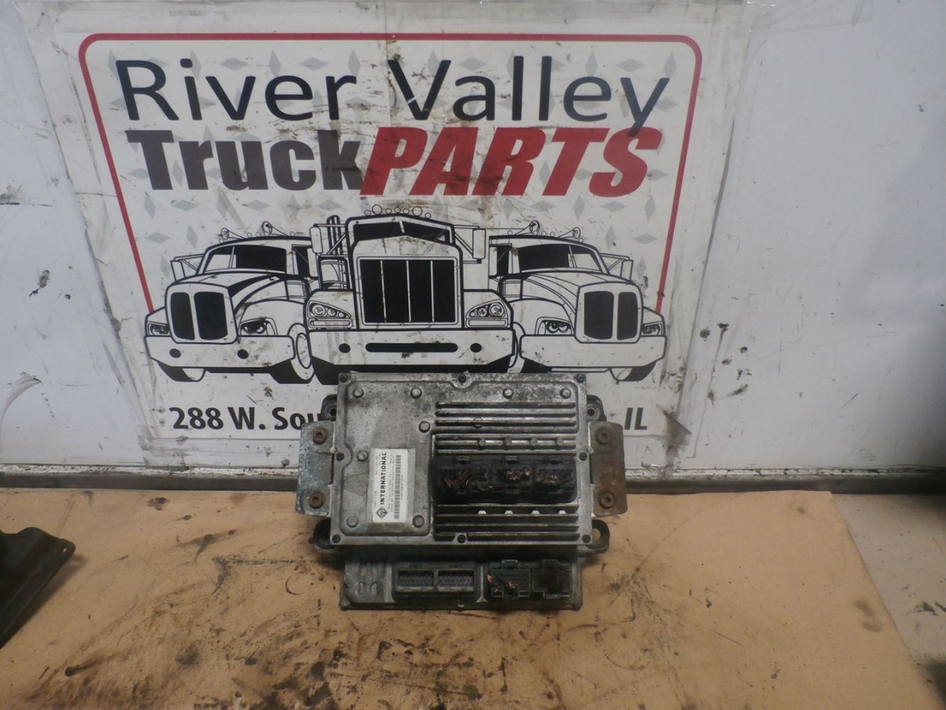 International VT365 (Stock P4329) Fuel Injection Control Module TPI