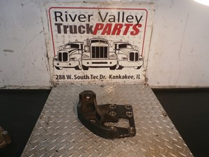 Used Engine Mount (Stock #P-5206)) Part Image